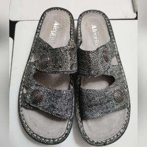 Alegria Women's Metallic Black Sandals